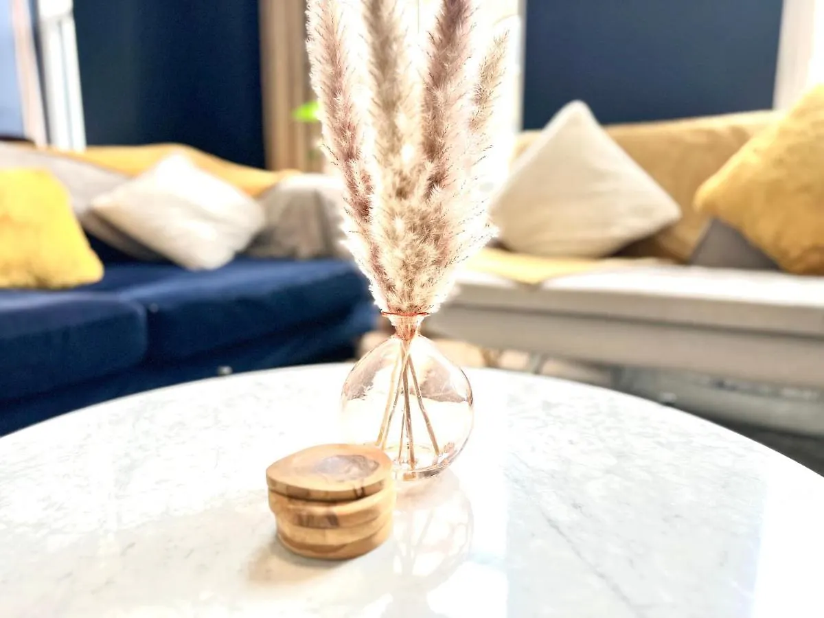 Modern Chic Flat In Shoreditch London United Kingdom