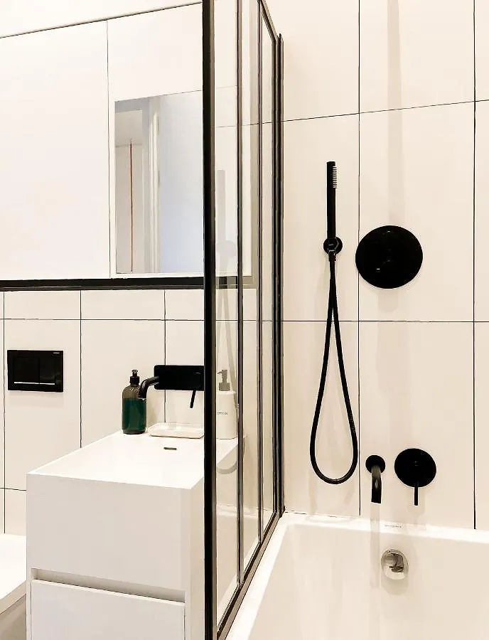 Modern Chic Flat In Shoreditch London