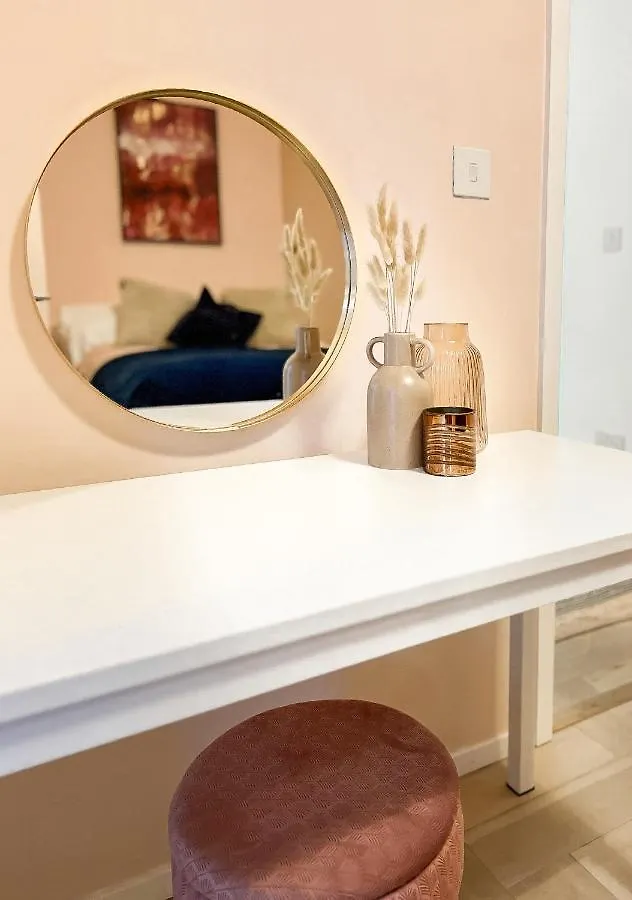 Modern Chic Flat In Shoreditch London Apartment
